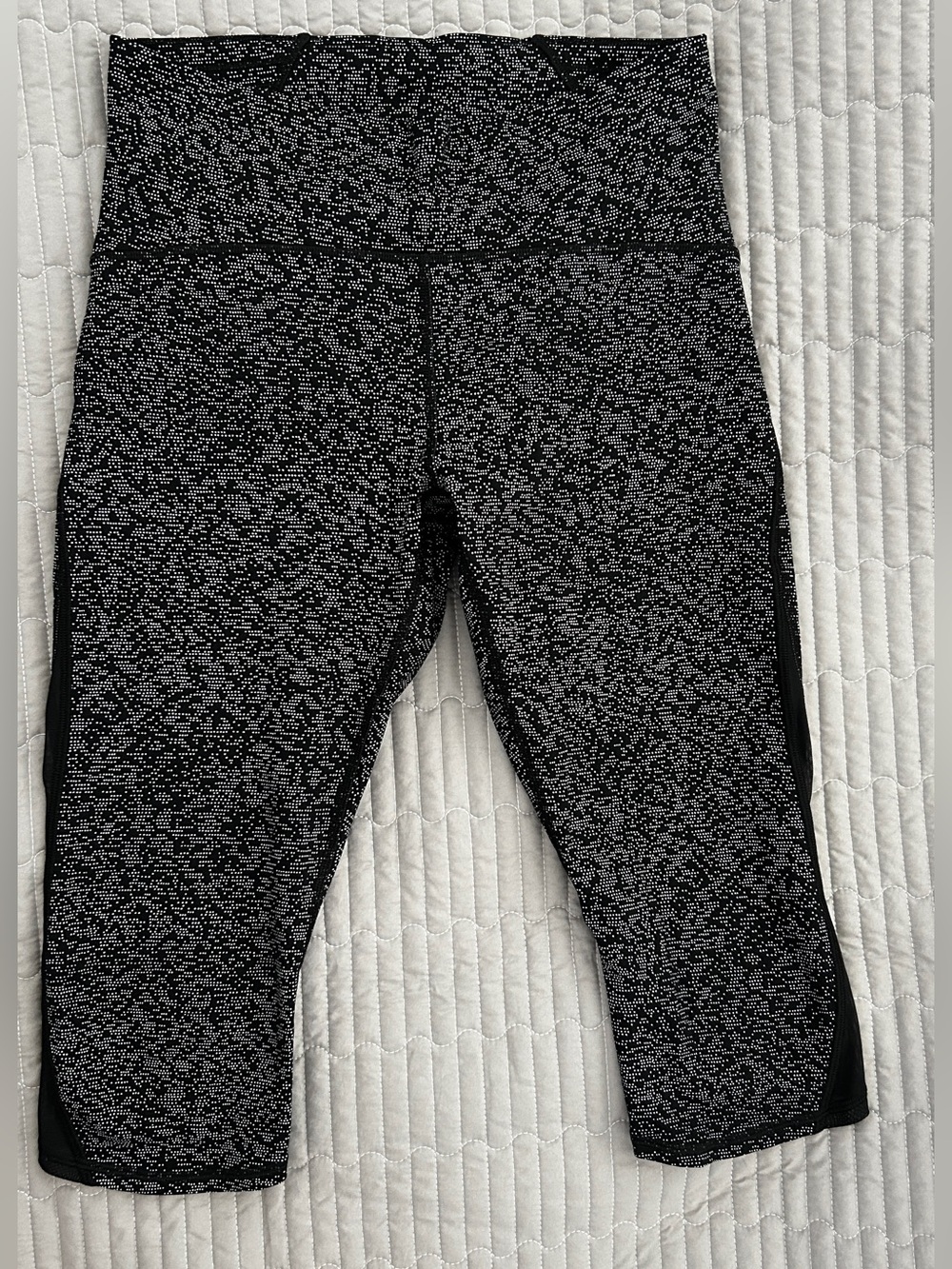 lululemon athletica Black Marled Capri Leggings
